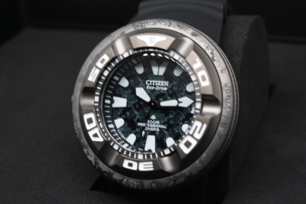 Citizen Diver's Eco Drive 300 mt "Godzilla" Limited Edition - immagine 4