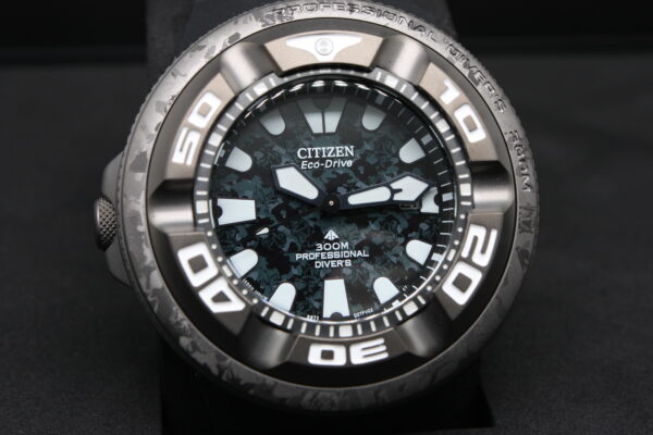 Citizen Diver's Eco Drive 300 mt "Godzilla" Limited Edition - immagine 5