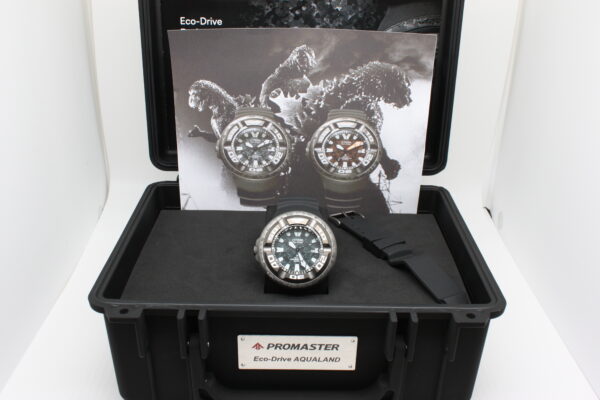 Citizen Diver's Eco Drive 300 mt "Godzilla" Limited Edition - immagine 18