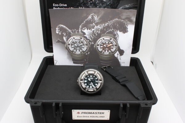 Citizen Diver's Eco Drive 300 mt "Godzilla" Limited Edition - immagine 19